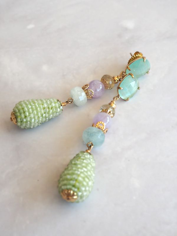 Brass stekers met goldfilled elementen, kattenoog, lemonkwarts, amethist, aquamarijn en prehniet - Afbeelding 2