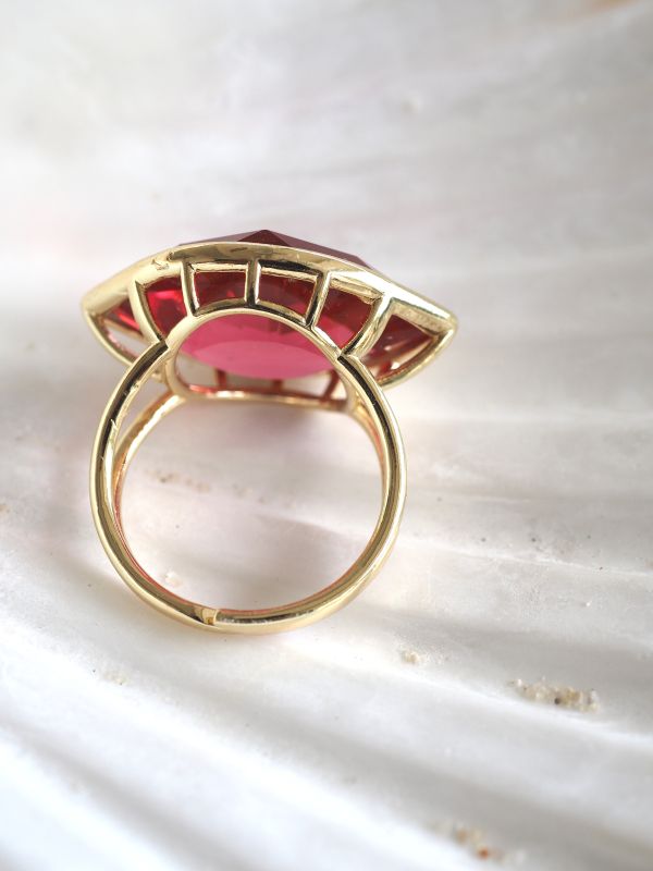 Brass ring met rozerode steen, flexibele maat - Afbeelding 2