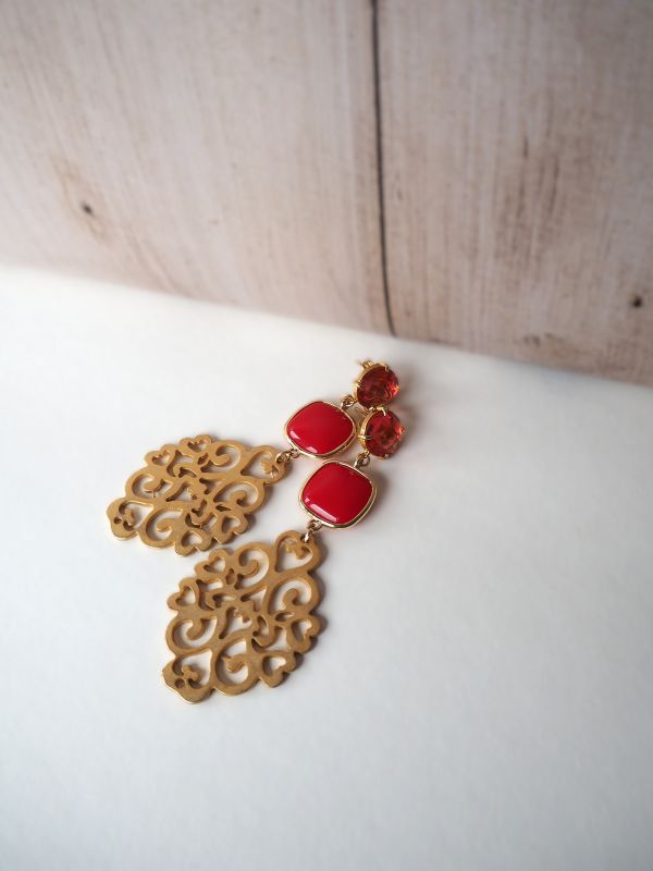 Brass stekers met kristal en een fantasiehanger