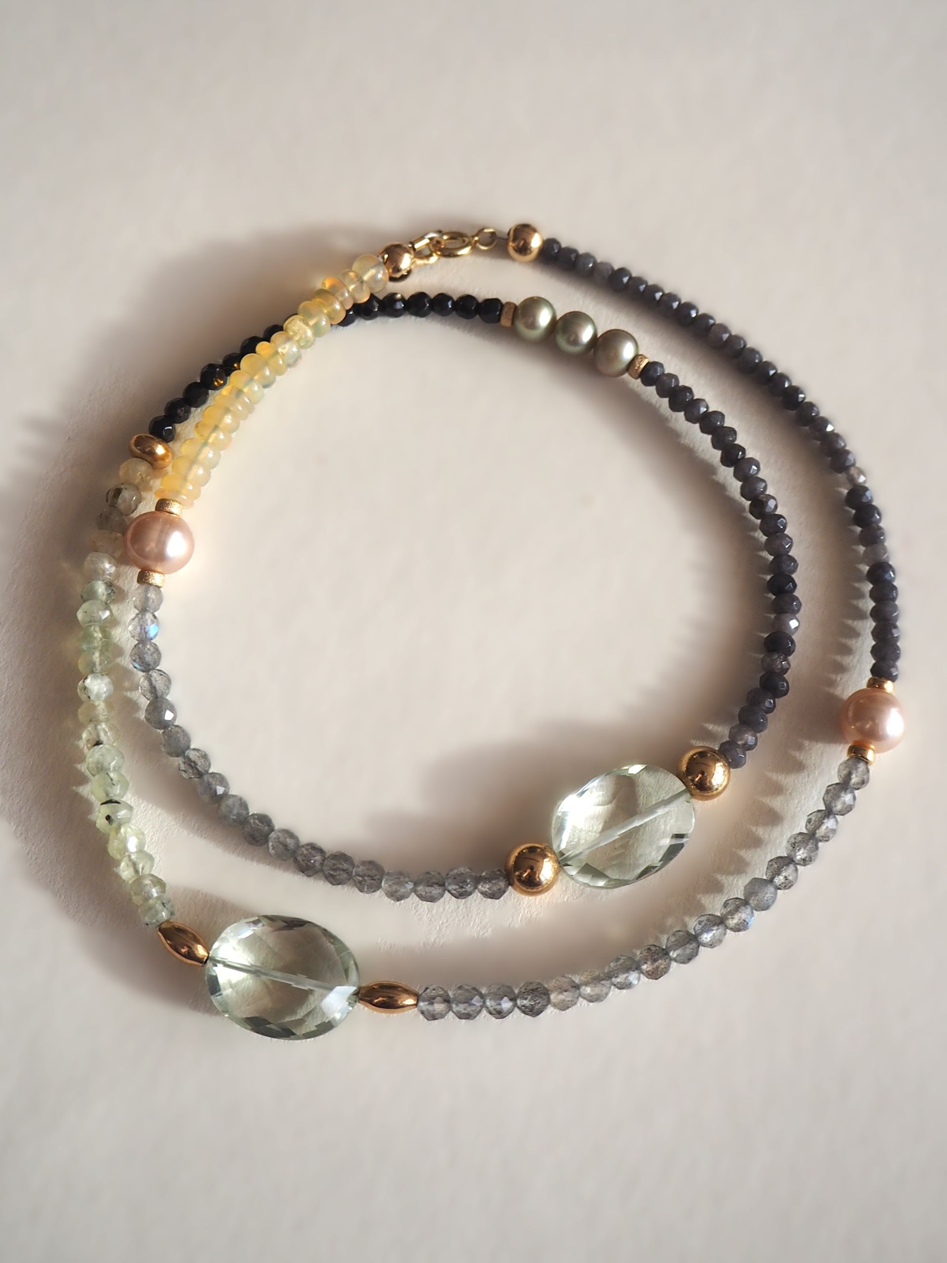 Jewels by Marthje ketting met agaat, prasioliet, spinel, prehniet en opaal